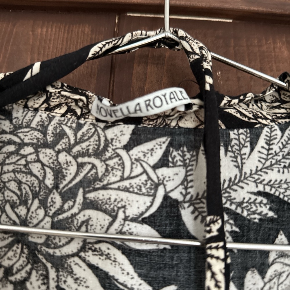 Novella Royale Robe View 2